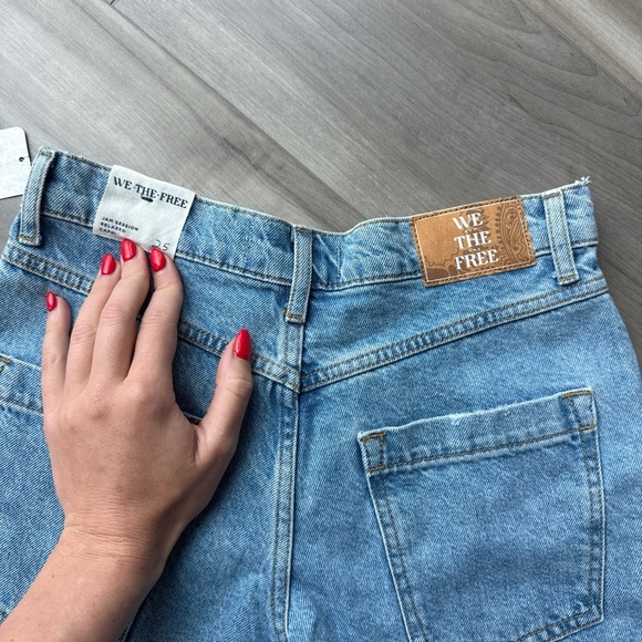 Free People Jean shorts size 25 - Picture 3 of 3